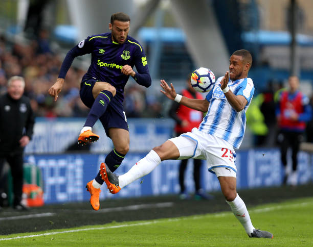 5亿美元而 5亿美元而