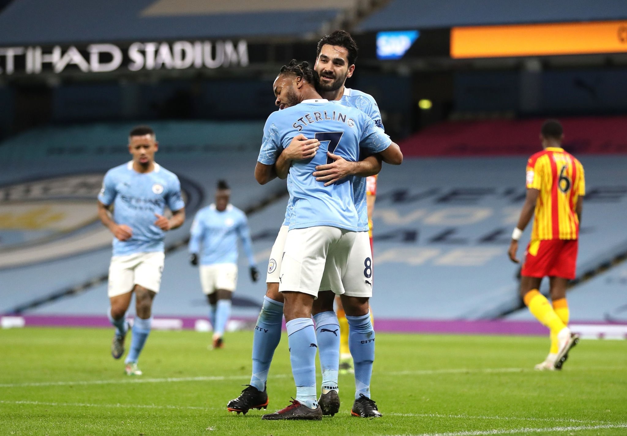 社交媒体与 社交媒体与